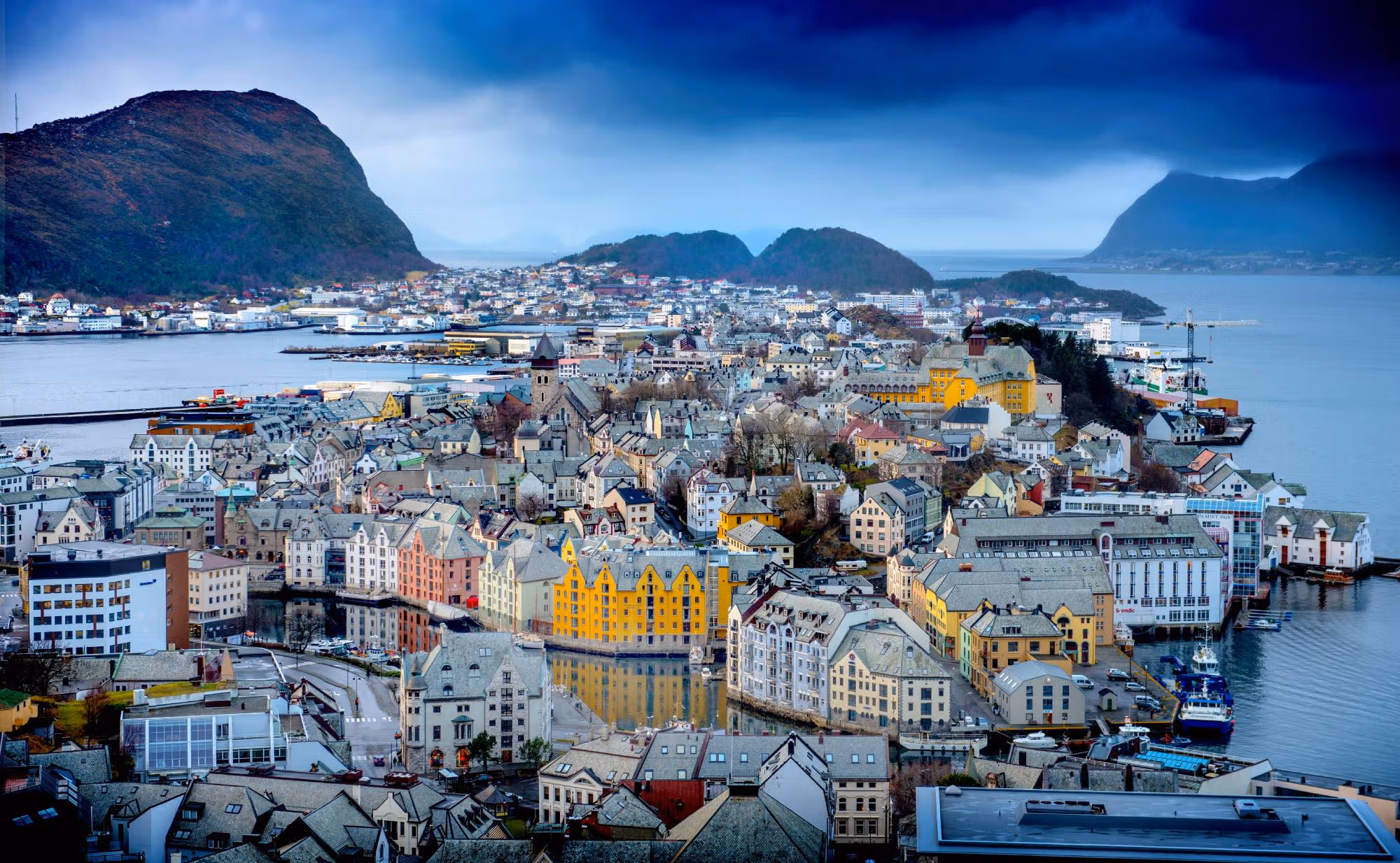 Ålesund Cruise Port: The Complete 2026 Guide for Cruise Passengers