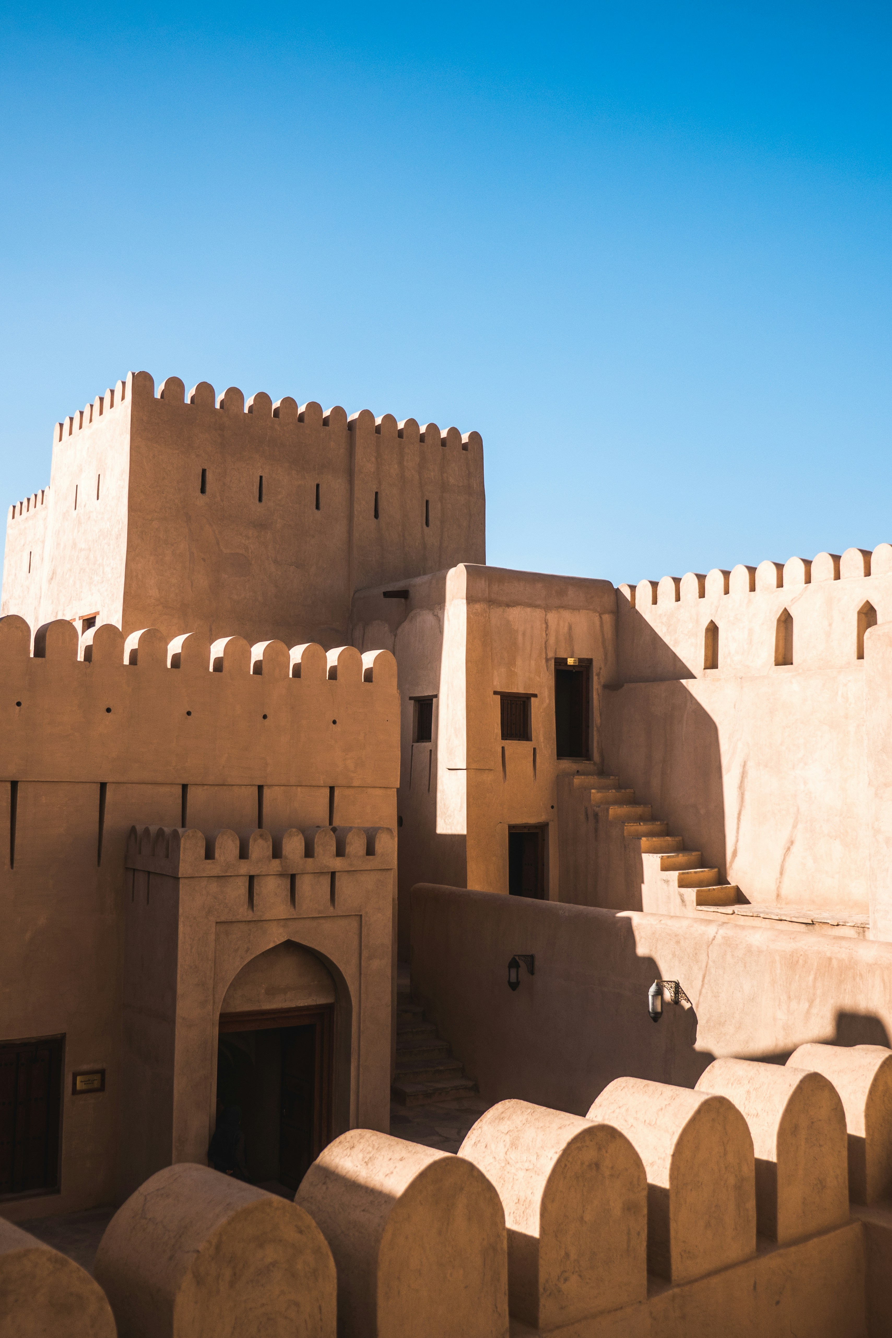 Nizwa fort, Oman.jpg