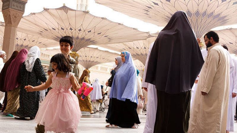 Planning Umrah with Kids and Infants: A Complete Family Guide