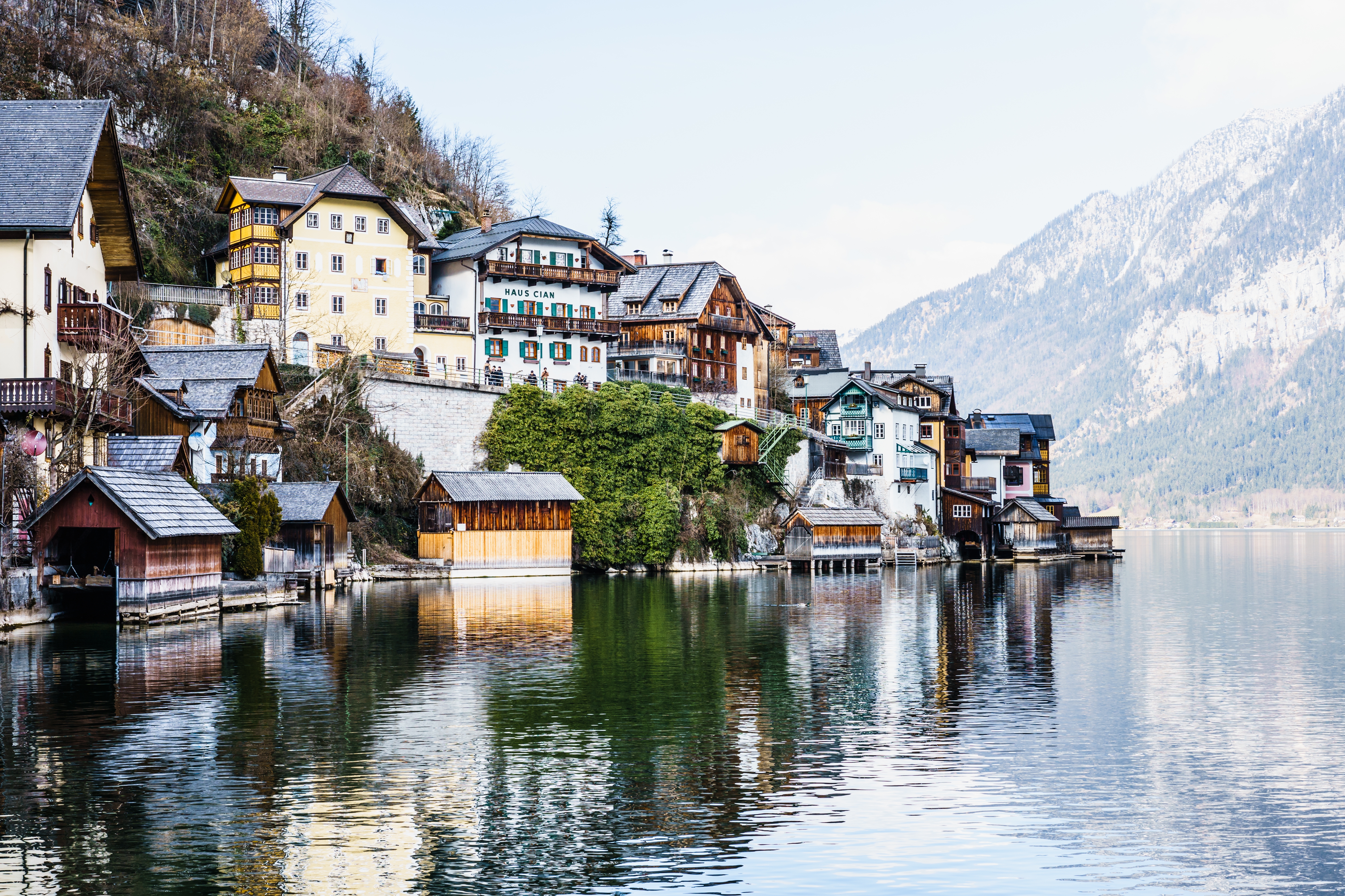 hallstatt-salzkammergut-region-austria