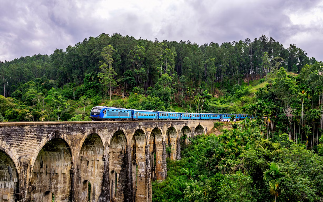 sri lanka image.avif